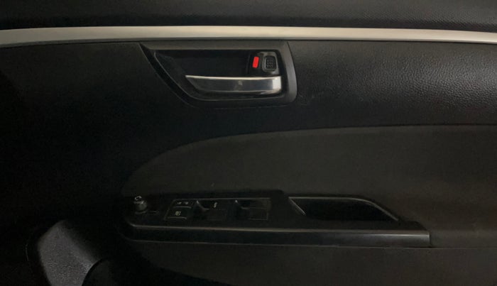 2015 Maruti Swift VXI, Petrol, Manual, 30,231 km, Driver Side Door Panels Control