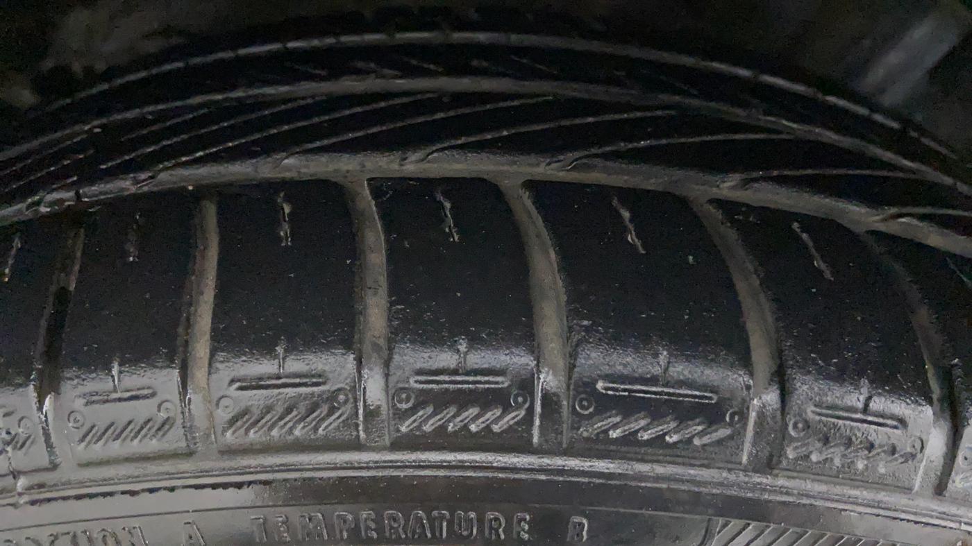 2018 Toyota YARIS V CVT, Petrol, Automatic, 18,392 km, Right Rear Tyre Tread