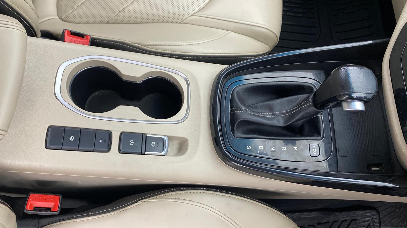 2021 MG HECTOR SHARP 1.5 CVT PETROL DUAL TONE, Petrol, Automatic, 63,194 km, Gear Lever