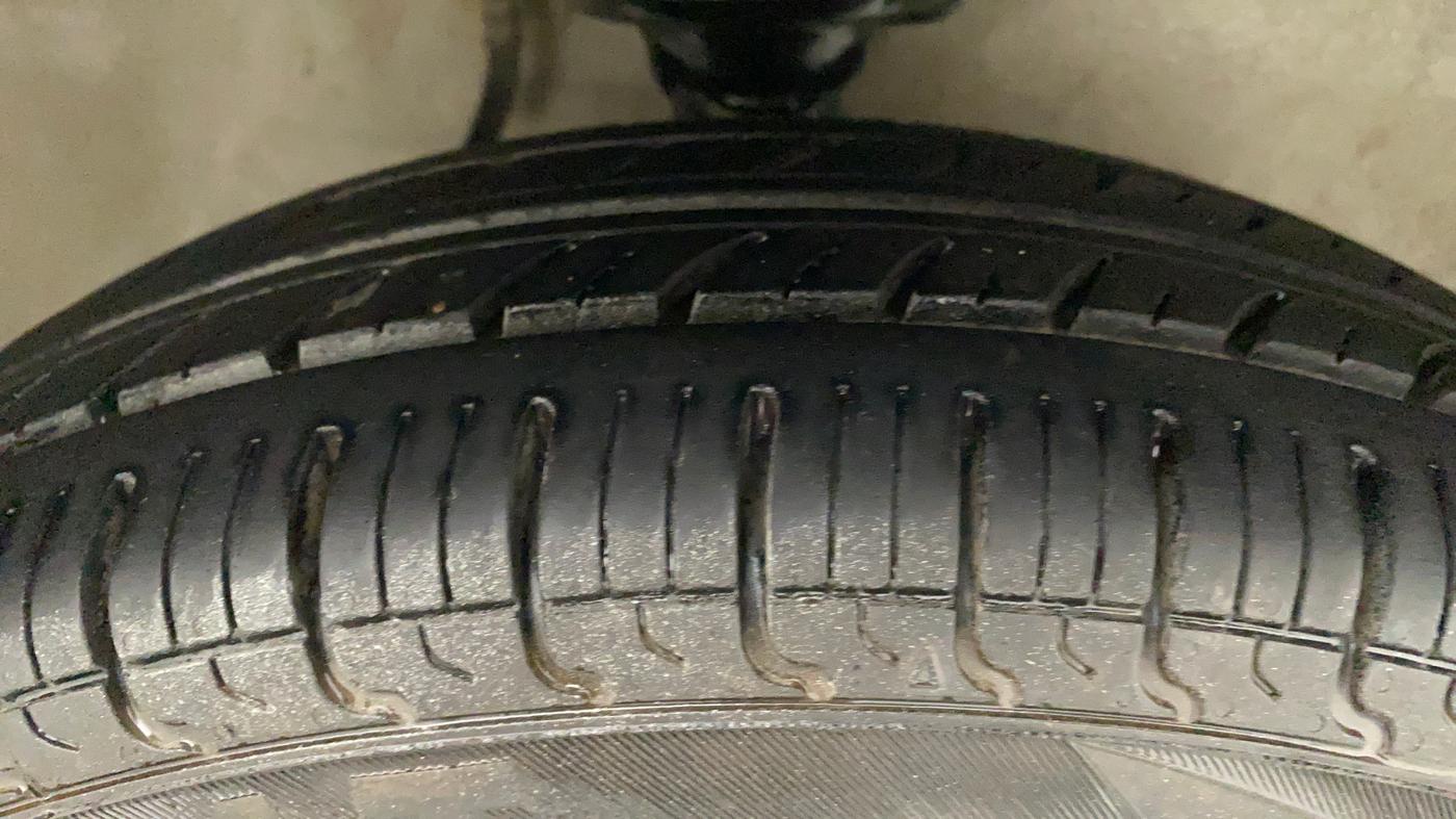 2015 Maruti Alto 800 VXI, Petrol, Manual, 31,078 km, Right Front Tyre Tread