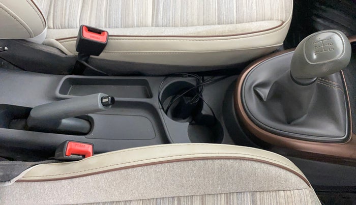 2021 Hyundai AURA S 1.2 CNG, CNG, Manual, 79,118 km, Gear Lever