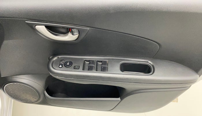 2017 Honda Brio VX AT, Petrol, Automatic, 39,220 km, Driver Side Door Panels Control