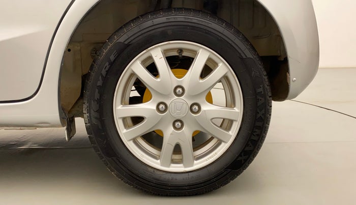 2017 Honda Brio VX AT, Petrol, Automatic, 39,220 km, Left Rear Wheel