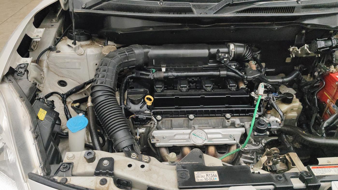 2021 Maruti Swift ZXI AMT, Petrol, Automatic, 46,920 km, Engine View - Right