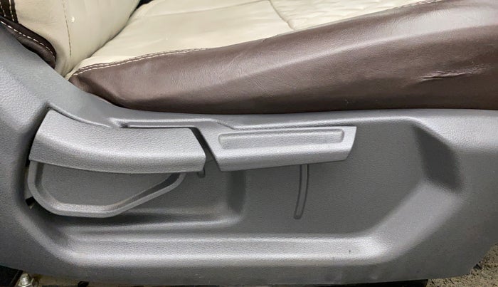 2020 Hyundai AURA S CNG, CNG, Manual, 63,431 km, Driver Side Adjustment Panel