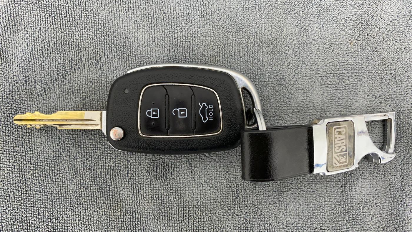 2020 Hyundai AURA S CNG, CNG, Manual, 63,431 km, Key Close Up