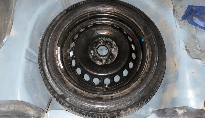 2015 Maruti Swift Dzire VXI, Petrol, Manual, 81,693 km, Spare Tyre