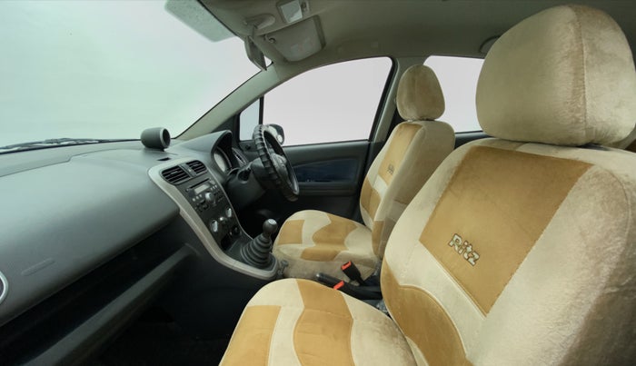 2010 Maruti Ritz ZXI, Petrol, Manual, 19,108 km, Right Side Front Door Cabin