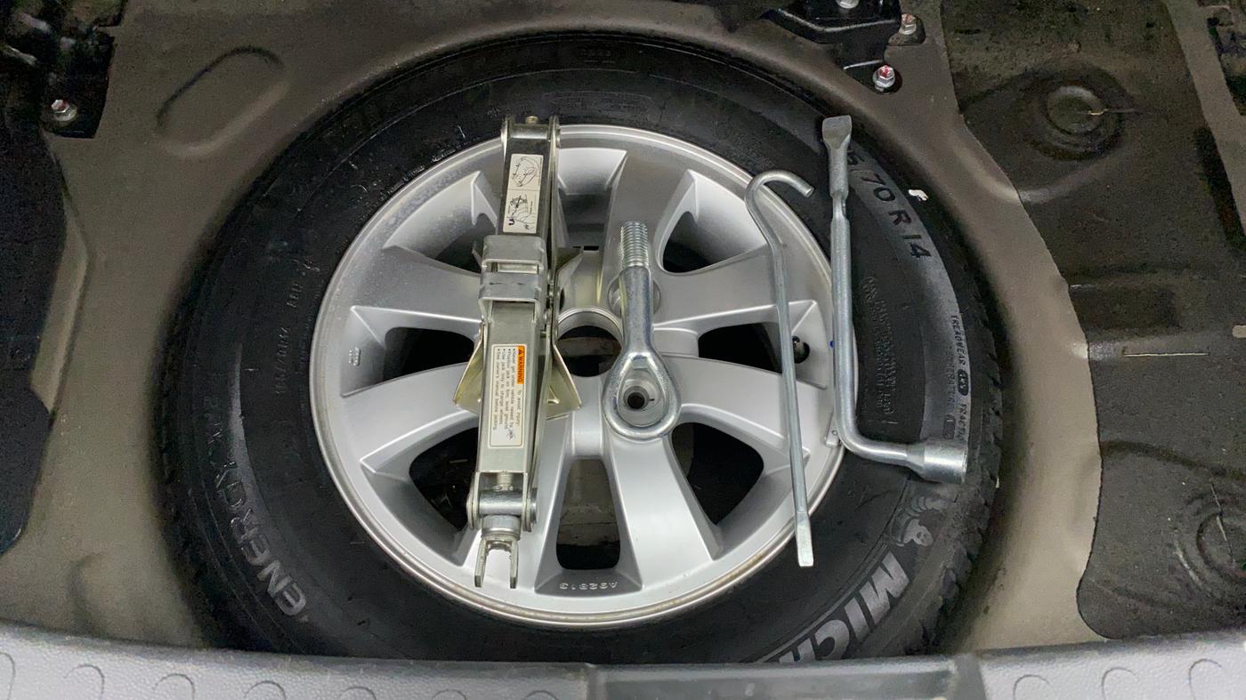 2010 Maruti Ritz ZXI, Petrol, Manual, 19,108 km, Spare Tyre