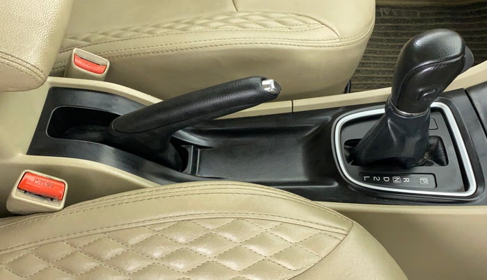 2018 Maruti Ciaz DELTA AT 1.5 SHVS PETROL, Petrol, Automatic, 59,456 km, Gear Lever