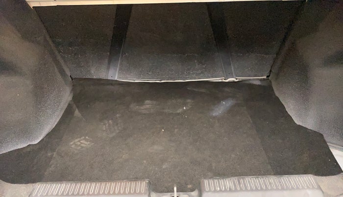 2020 Maruti Dzire ZXI, Petrol, Manual, 71,225 km, Boot Inside