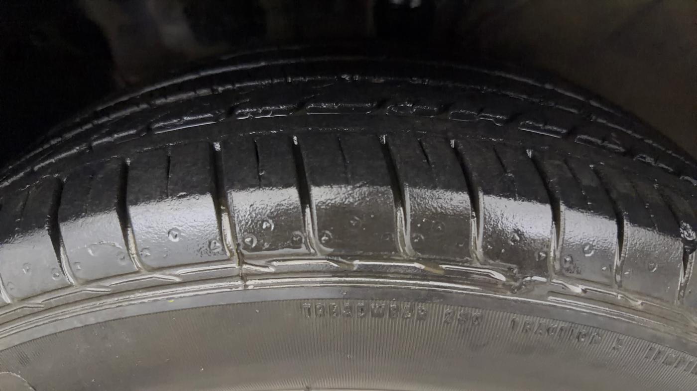 2018 Hyundai Creta E PLUS 1.6 PETROL, Petrol, Manual, 33,724 km, Left Front Tyre Tread