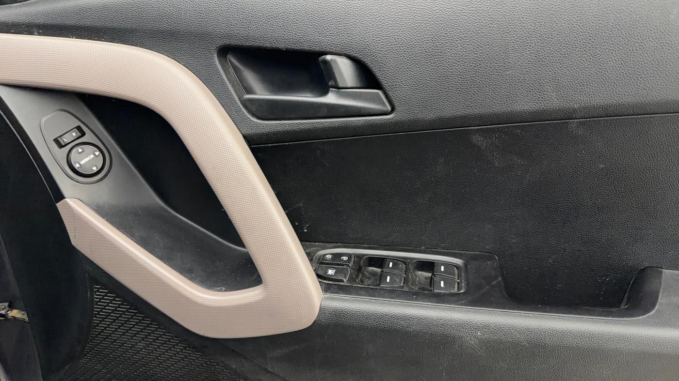 2018 Hyundai Creta E PLUS 1.6 PETROL, Petrol, Manual, 33,724 km, Driver Side Door Panels Control
