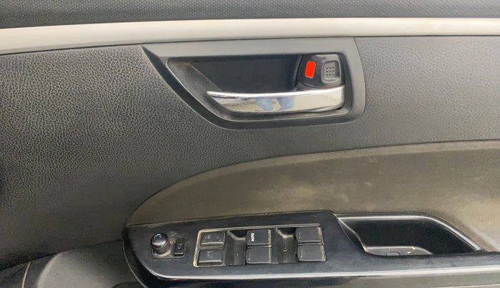 2017 Maruti Swift VXI O, Petrol, Manual, 1,31,746 km, Driver Side Door Panels Control