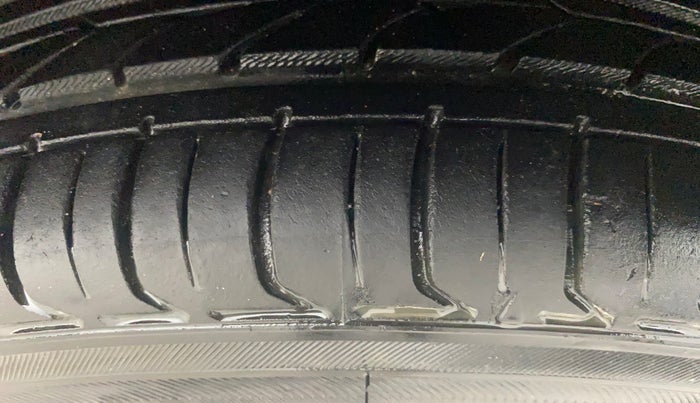 2015 Honda Jazz 1.2L I-VTEC V, Petrol, Manual, 85,813 km, Right Front Tyre Tread