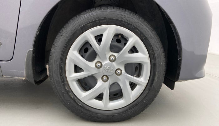 2017 Hyundai Grand i10 SPORTZ 1.2 KAPPA VTVT, Petrol, Manual, 36,234 km, Right Front Wheel