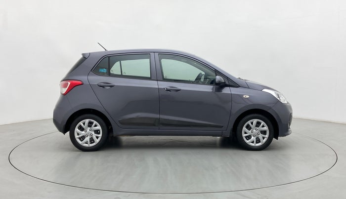 2017 Hyundai Grand i10 SPORTZ 1.2 KAPPA VTVT, Petrol, Manual, 36,234 km, Right Side View