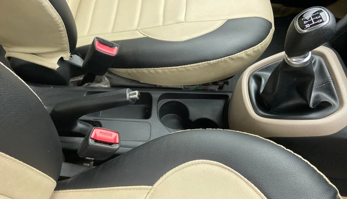 2017 Hyundai Grand i10 SPORTZ 1.2 KAPPA VTVT, Petrol, Manual, 36,234 km, Gear Lever