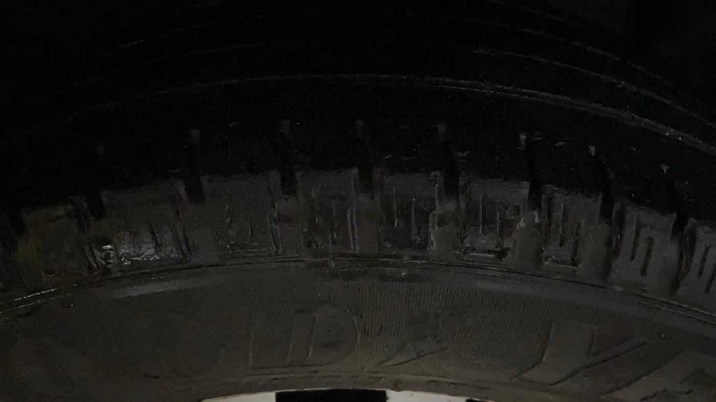 2015 Renault Duster 85 PS RXE DIESEL, Diesel, Manual, 1,18,770 km, Right Front Tyre Tread