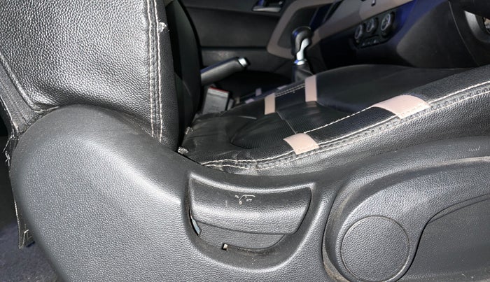 2016 Hyundai Creta S 1.6 PETROL, Petrol, Manual, 53,363 km, Driver Side Adjustment Panel