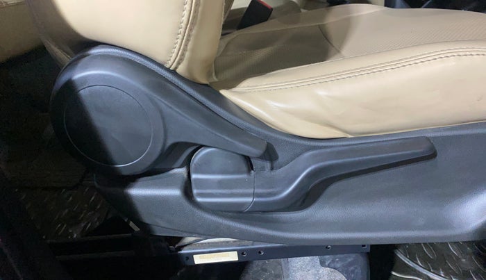 2021 Honda Amaze 1.2L I-VTEC VX, Petrol, Manual, 43,421 km, Driver Side Adjustment Panel