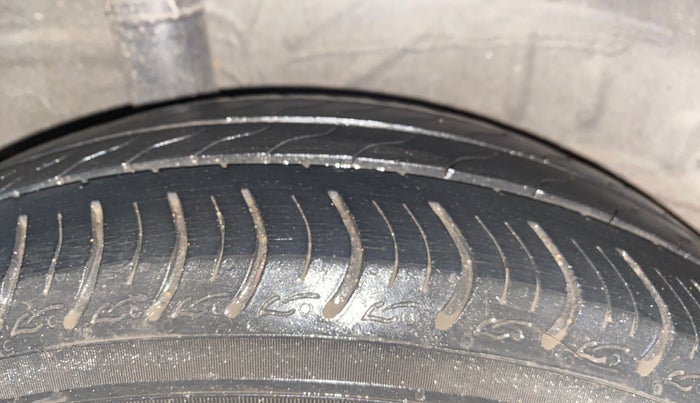 2021 Honda Amaze 1.2L I-VTEC VX, Petrol, Manual, 43,421 km, Right Rear Tyre Tread