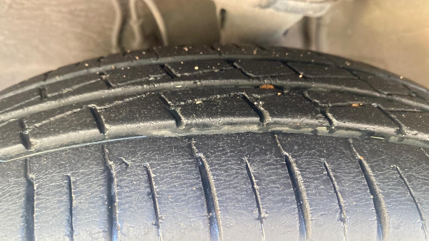 2021 Maruti Alto VXI, Petrol, Manual, 18,618 km, Left Front Tyre Tread