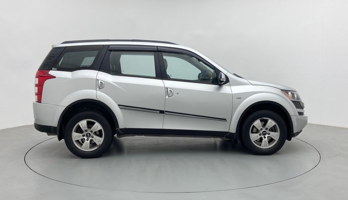 2013 Mahindra XUV500 W8 FWD, Diesel, Manual, 74,946 km, Right Side View