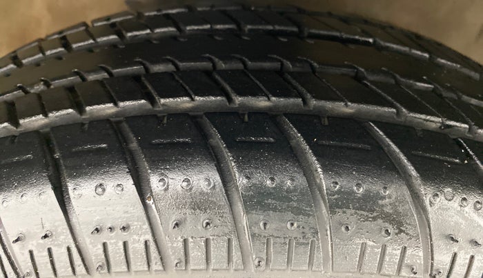 2019 Maruti Celerio ZXI OPT, Petrol, Manual, 62,566 km, Right Front Tyre Tread