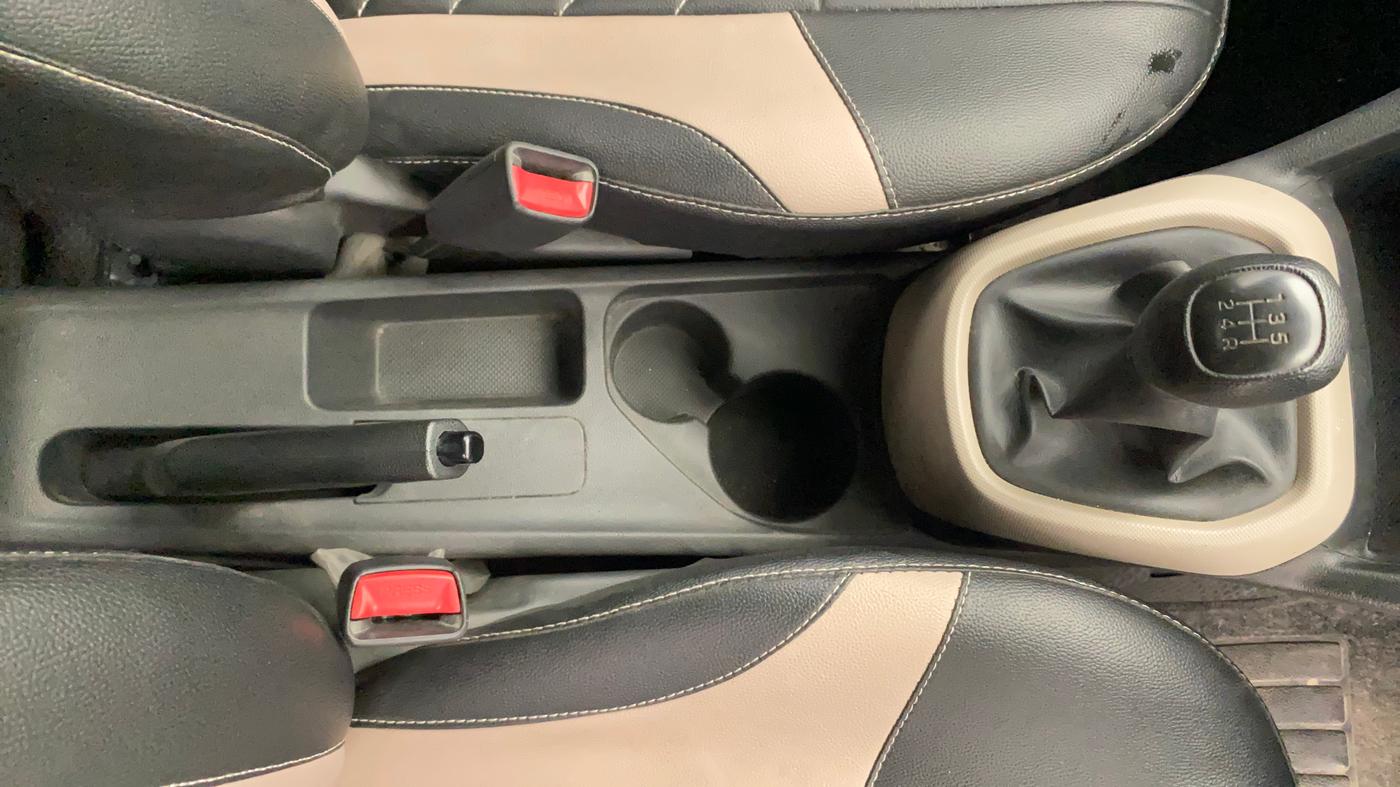 2019 Hyundai Grand i10 MAGNA 1.2 KAPPA VTVT, Petrol, Manual, 23,617 km, Gear Lever