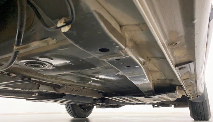 2021 Maruti Swift VXI AMT, Petrol, Automatic, 15,879 km, Right Side Underbody