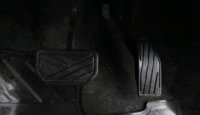 2021 Maruti Swift VXI AMT, Petrol, Automatic, 15,879 km, Pedals