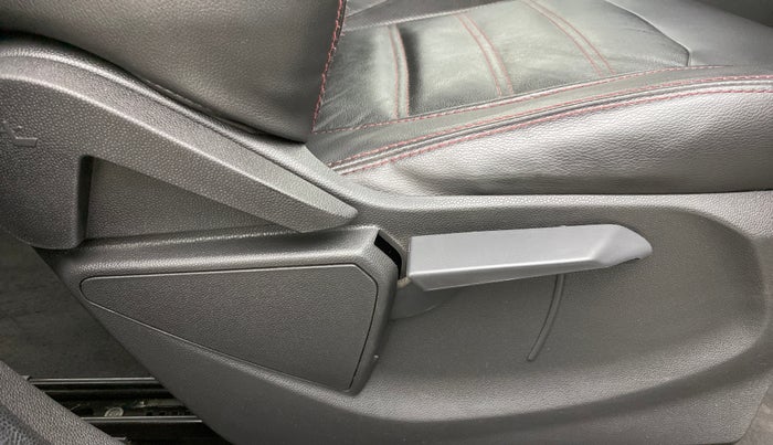 2017 Ford Ecosport 1.5 TDCI TITANIUM PLUS, Diesel, Manual, 71,122 km, Driver Side Adjustment Panel