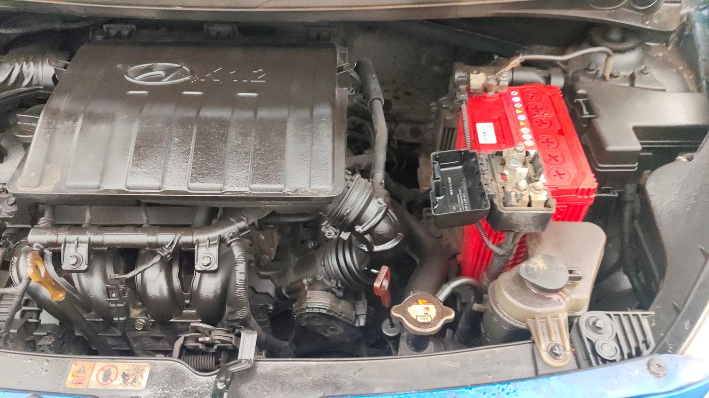 2017 Hyundai Grand i10 SPORTZ (O) AT 1.2 KAPPA VTVT, Petrol, Automatic, 75,859 km, Engine View - Left