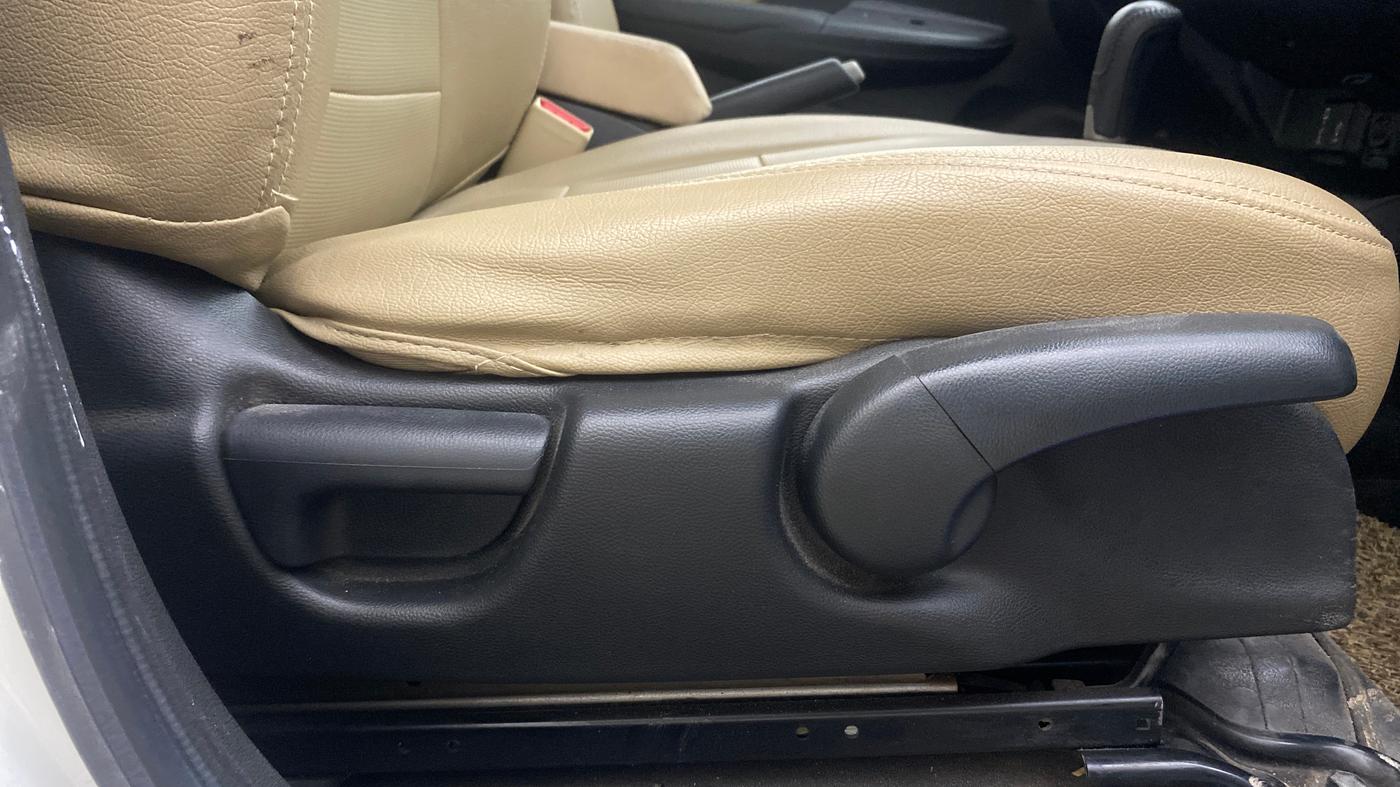 2018 Honda Jazz 1.2L I-VTEC VX CVT, Petrol, Automatic, 29,494 km, Driver Side Adjustment Panel
