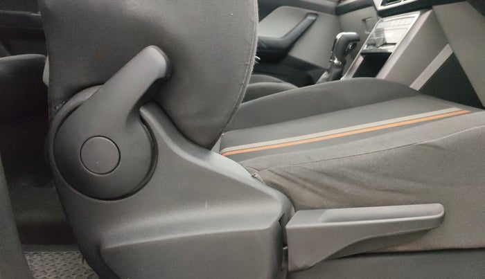 2021 Skoda KUSHAQ AMBITION 1.0L TSI AT, Petrol, Automatic, 49,856 km, Driver Side Adjustment Panel