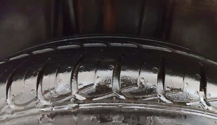 2021 Skoda KUSHAQ AMBITION 1.0L TSI AT, Petrol, Automatic, 49,856 km, Right Rear Tyre Tread