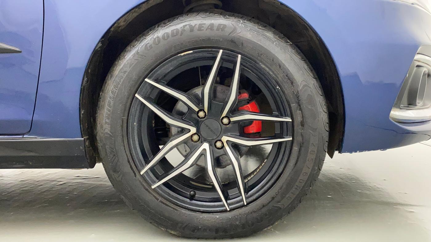 2019 Maruti Ciaz ALPHA 1.5 SHVS PETROL, CNG, Manual, 41,301 km, Right Front Wheel