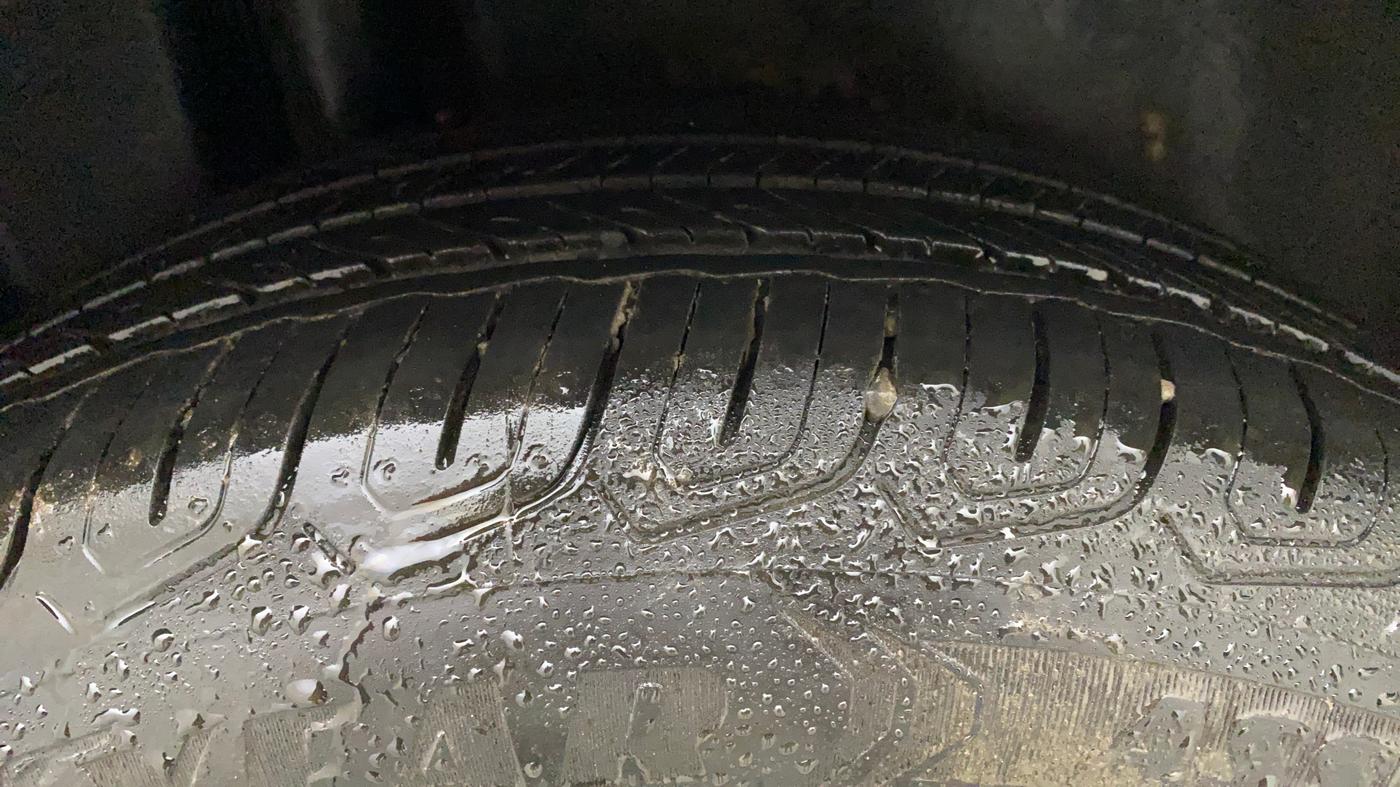 2019 Maruti Ciaz ALPHA 1.5 SHVS PETROL, CNG, Manual, 41,301 km, Right Rear Tyre Tread