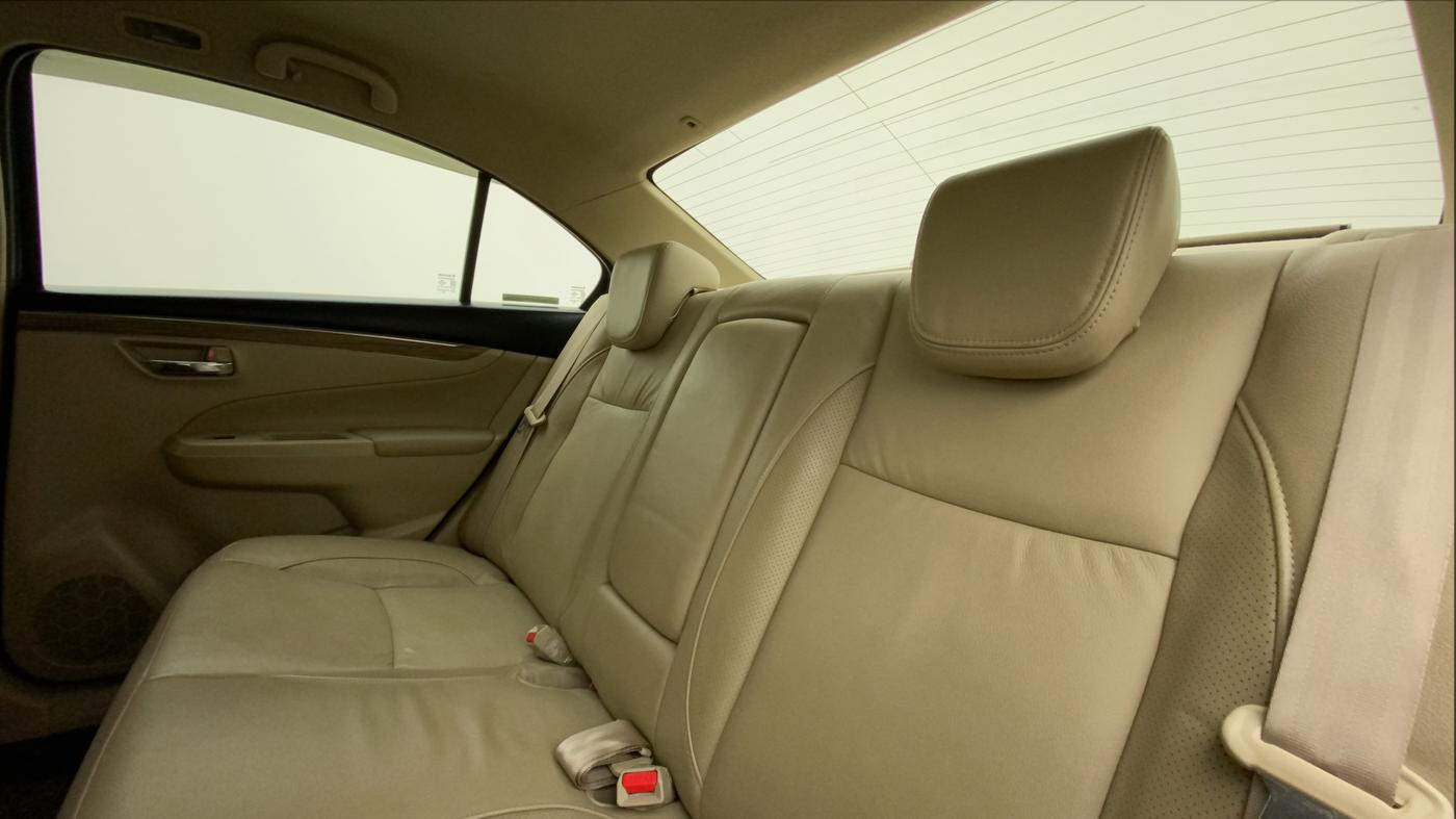 2019 Maruti Ciaz ALPHA 1.5 SHVS PETROL, CNG, Manual, 41,301 km, Right Side Rear Door Cabin