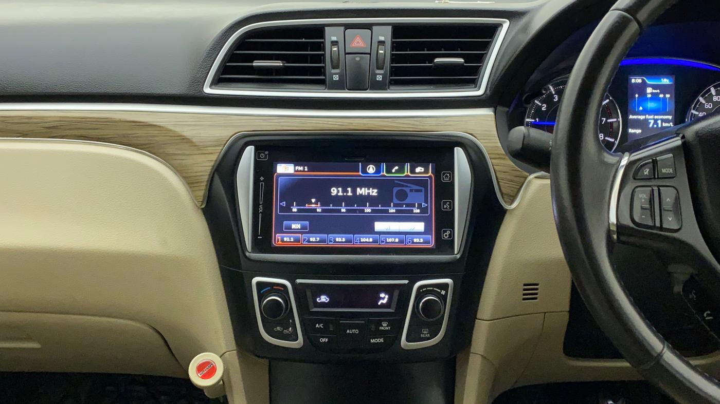 2019 Maruti Ciaz ALPHA 1.5 SHVS PETROL, CNG, Manual, 41,301 km, Air Conditioner