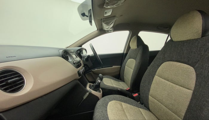 2015 Hyundai Grand i10 ASTA (O) 1.2 KAPPA VTVT, Petrol, Manual, 18,432 km, Right Side Front Door Cabin