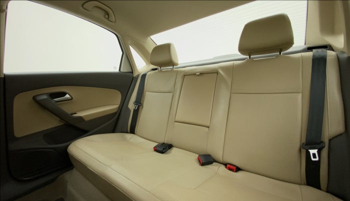 2016 Volkswagen Vento HIGHLINE TDI AT, Diesel, Automatic, 78,659 km, Right Side Rear Door Cabin