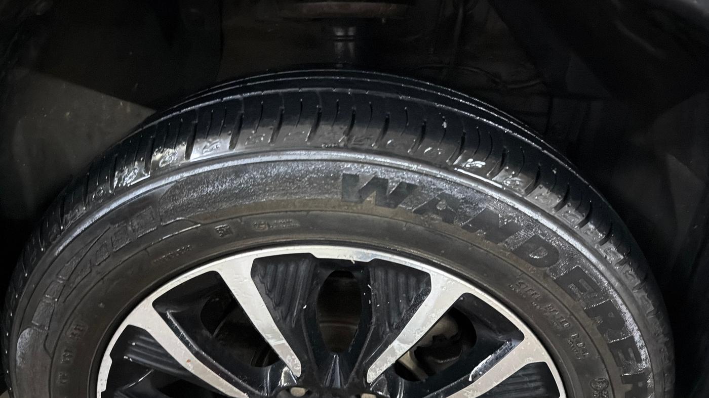 2021 Maruti Vitara Brezza LXI, Petrol, Manual, 22,583 km, Right Front Tyre Tread