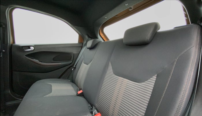 2019 Ford FREESTYLE TITANIUM + 1.2 TI-VCT, Petrol, Manual, 38,407 km, Right Side Rear Door Cabin