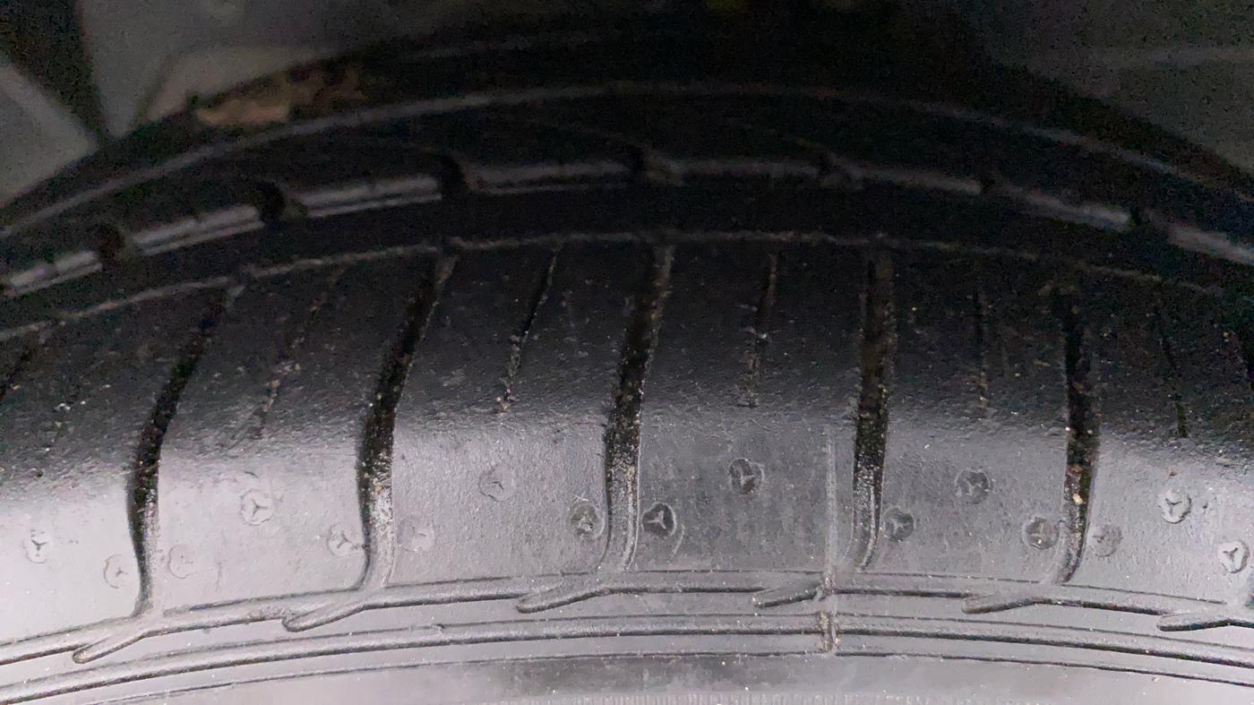 2019 Ford FREESTYLE TITANIUM + 1.2 TI-VCT, Petrol, Manual, 38,407 km, Left Front Tyre Tread