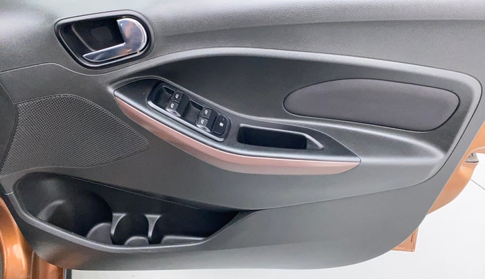 2019 Ford FREESTYLE TITANIUM + 1.2 TI-VCT, Petrol, Manual, 38,407 km, Driver Side Door Panels Control
