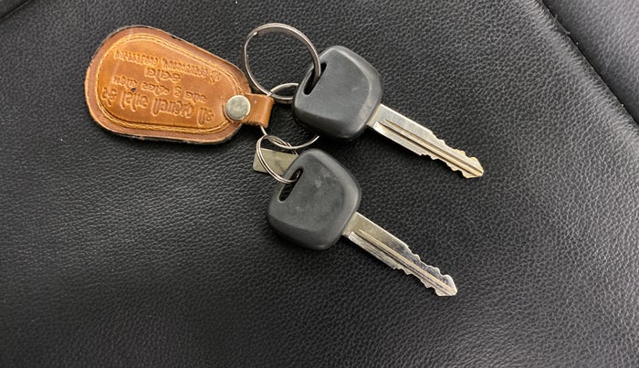 2022 Maruti Eeco 7 STR STD(O), Petrol, Manual, 16,427 km, Key Close Up