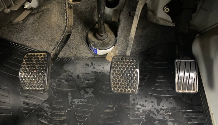 2022 Maruti Eeco 7 STR STD(O), Petrol, Manual, 16,427 km, Pedals