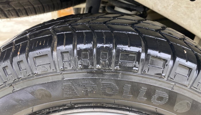 2022 Maruti Eeco 7 STR STD(O), Petrol, Manual, 16,427 km, Right Rear Tyre Tread